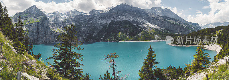 瑞士的Oeschinensee -全景